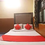 Oyo 26796 Nikunj Bed & Breakfast